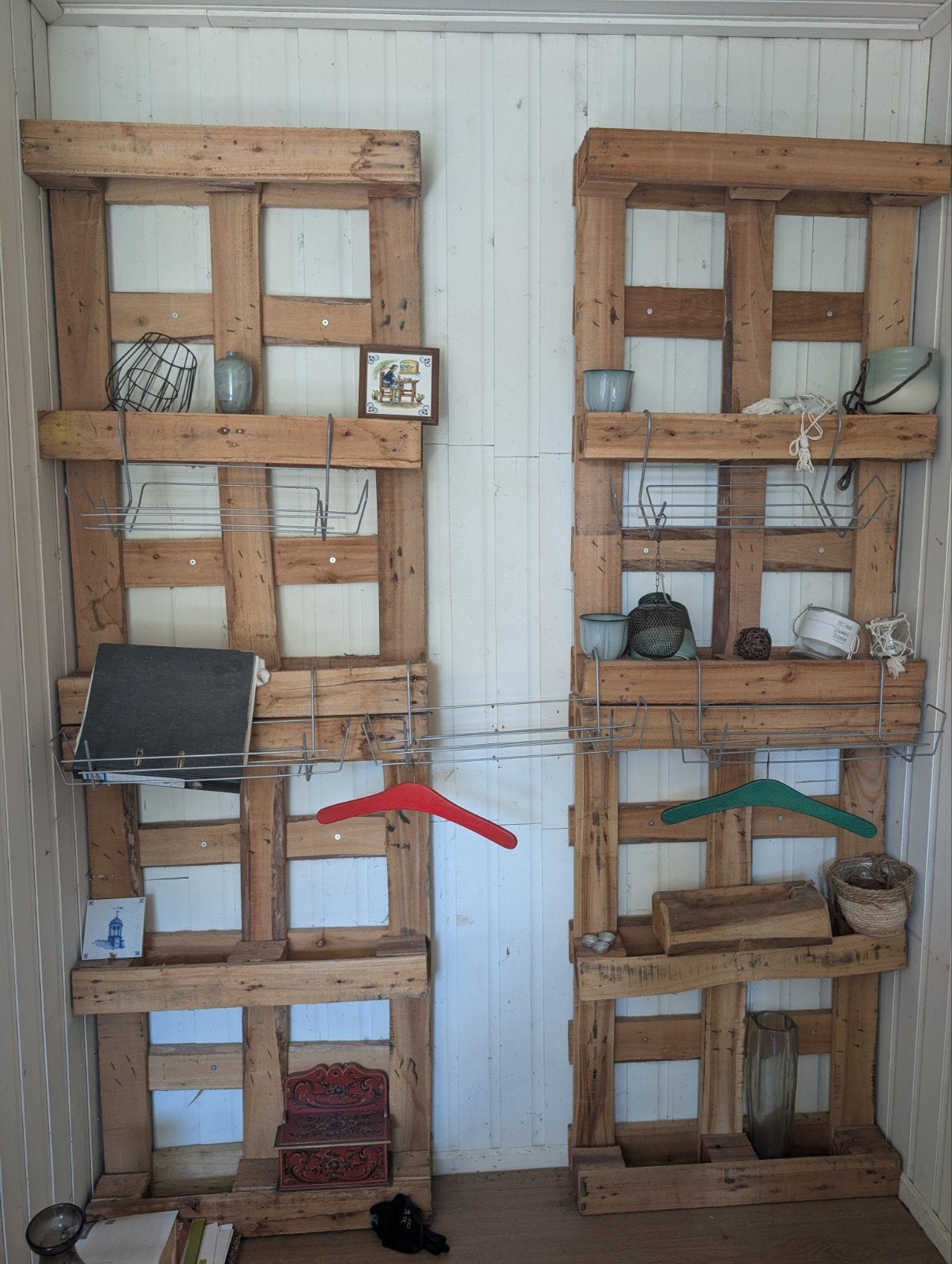 Unieke Pallet Wanddecoratie met Opbergruimte, Hout, Gebruikt, Ophalen of Verzenden, Bruin