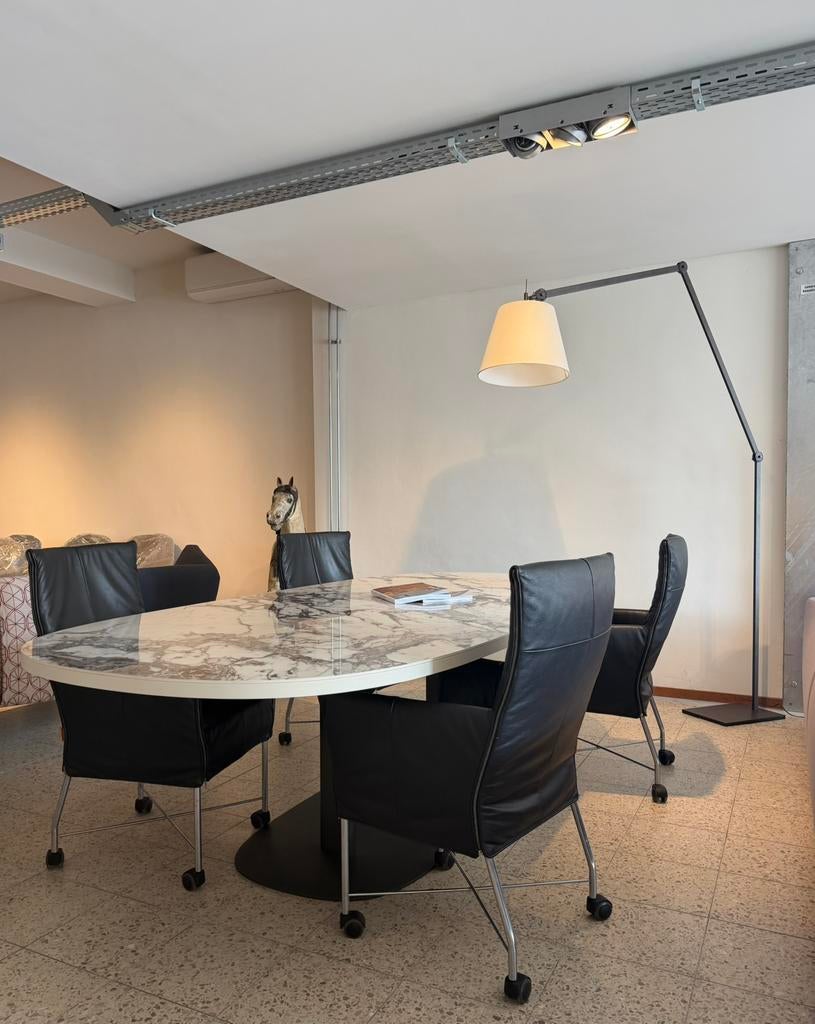4 Montis Chaplin stoelen zwart leder/wieltjes, Huis en Inrichting, Stoelen, Ophalen, Zo goed als nieuw, Zwart