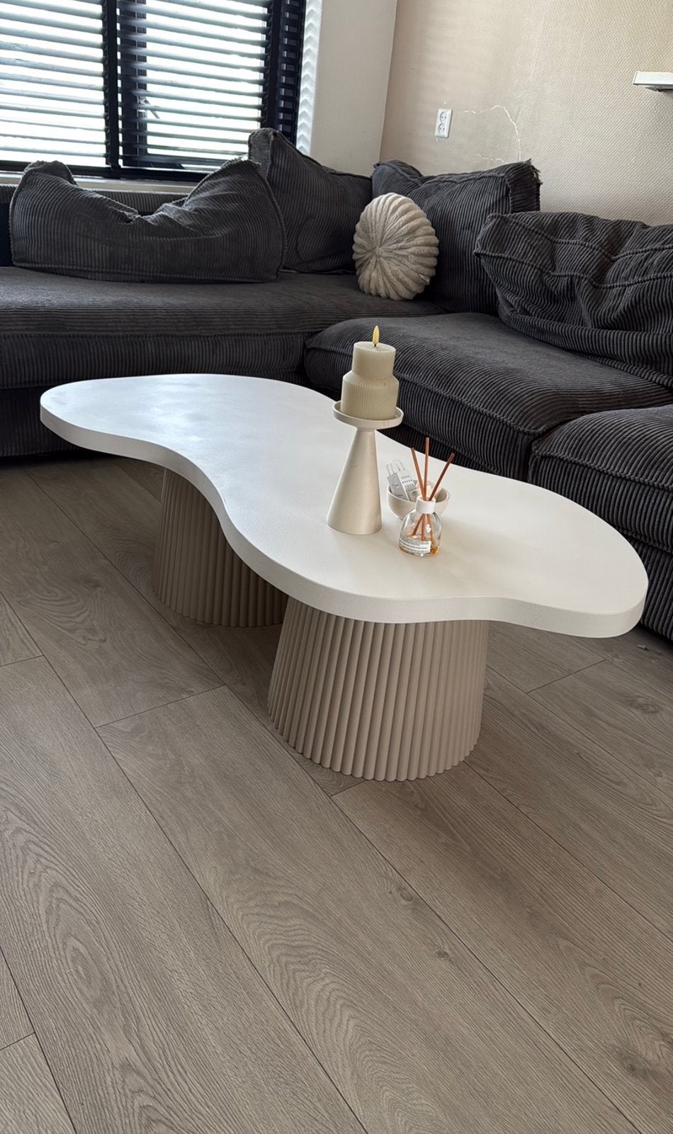 Organische salontafel, Huis en Inrichting, Tafels | Salontafels, 200 cm of meer, Zo goed als nieuw, Ovaal, 50 tot 100 cm