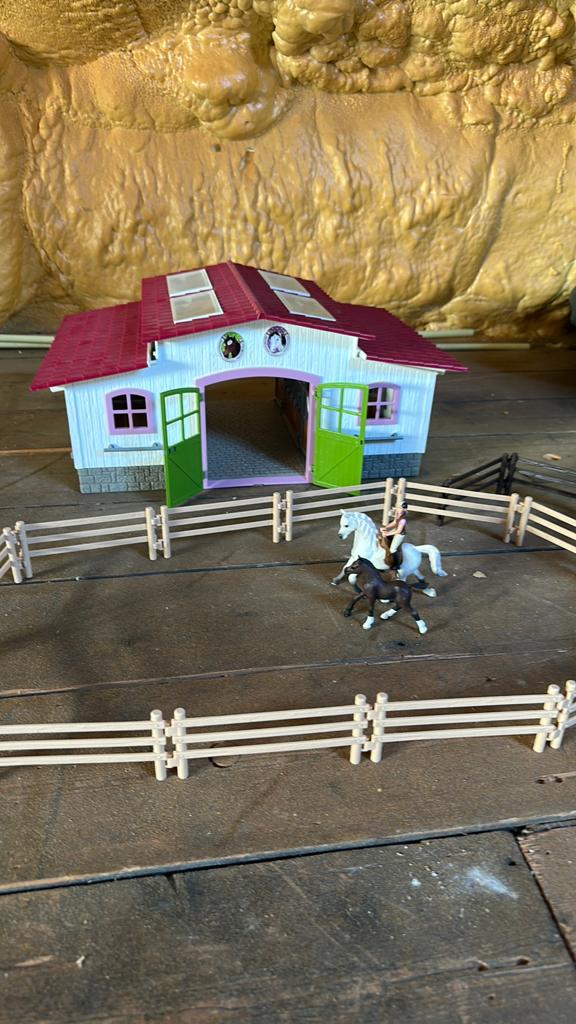 Paardenstal merk schleich, Ophalen of Verzenden, Zo goed als nieuw