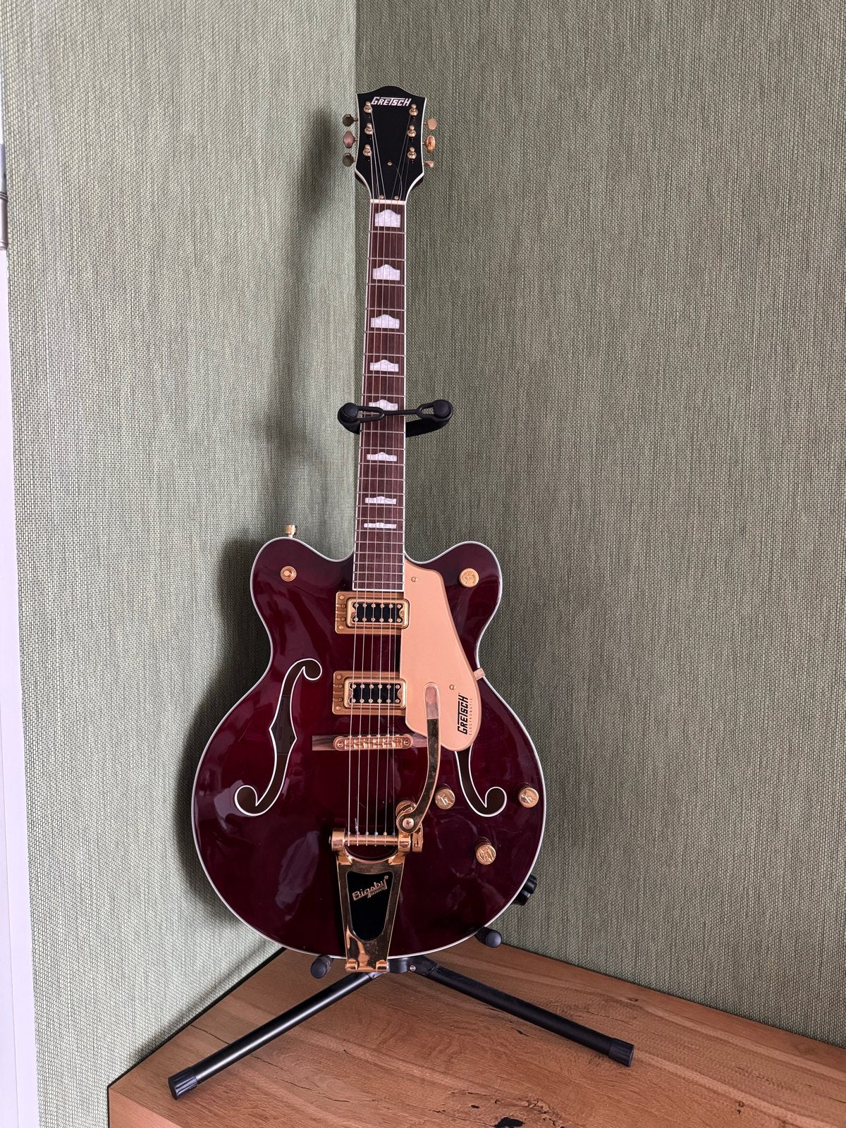 Gretsch G5422TG Electromatic Walnut Stain Hollow Body Gitaar, Muziek en Instrumenten, Snaarinstrumenten | Gitaren | Elektrisch