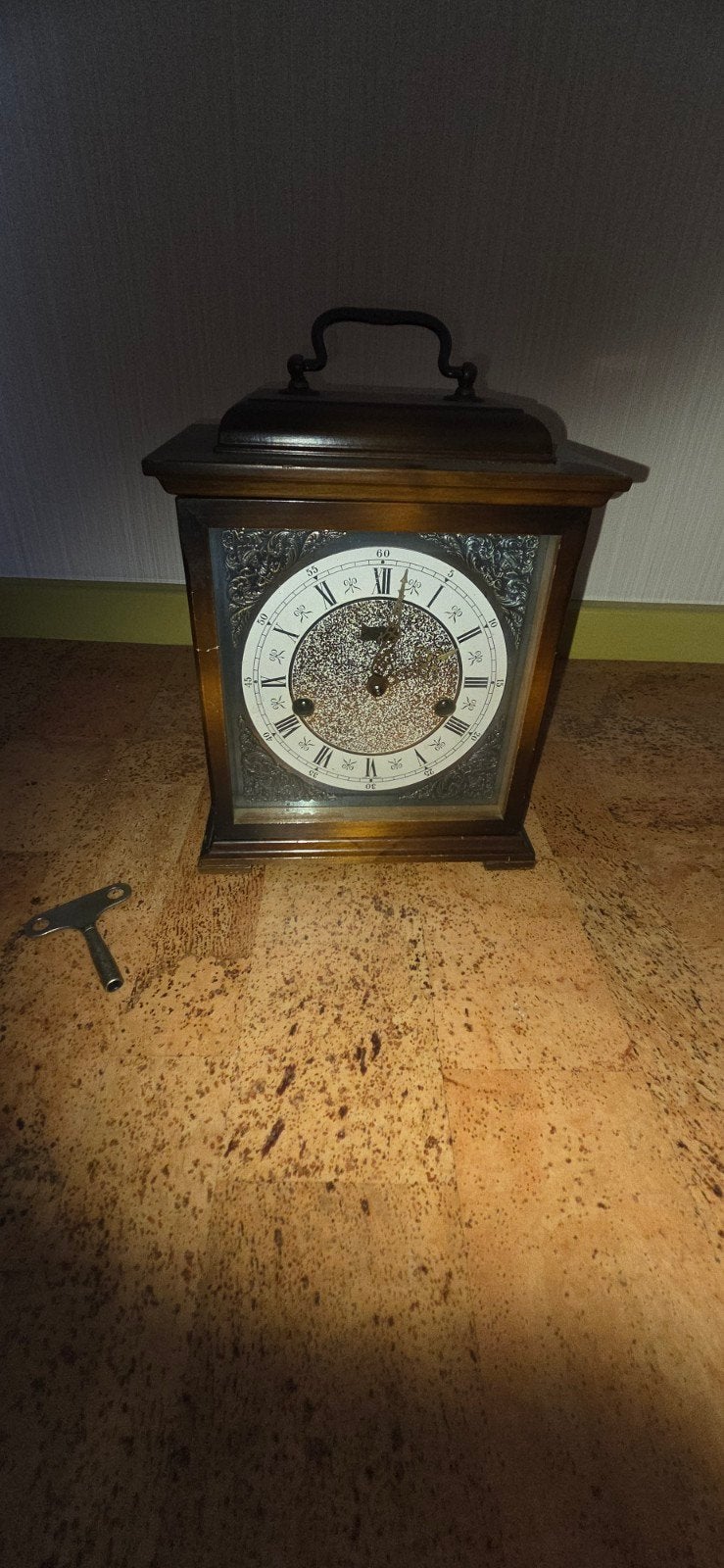 Antieke Kienzle tafelklok/mantelklok met sleutel, Antiek en Kunst, Ophalen of Verzenden