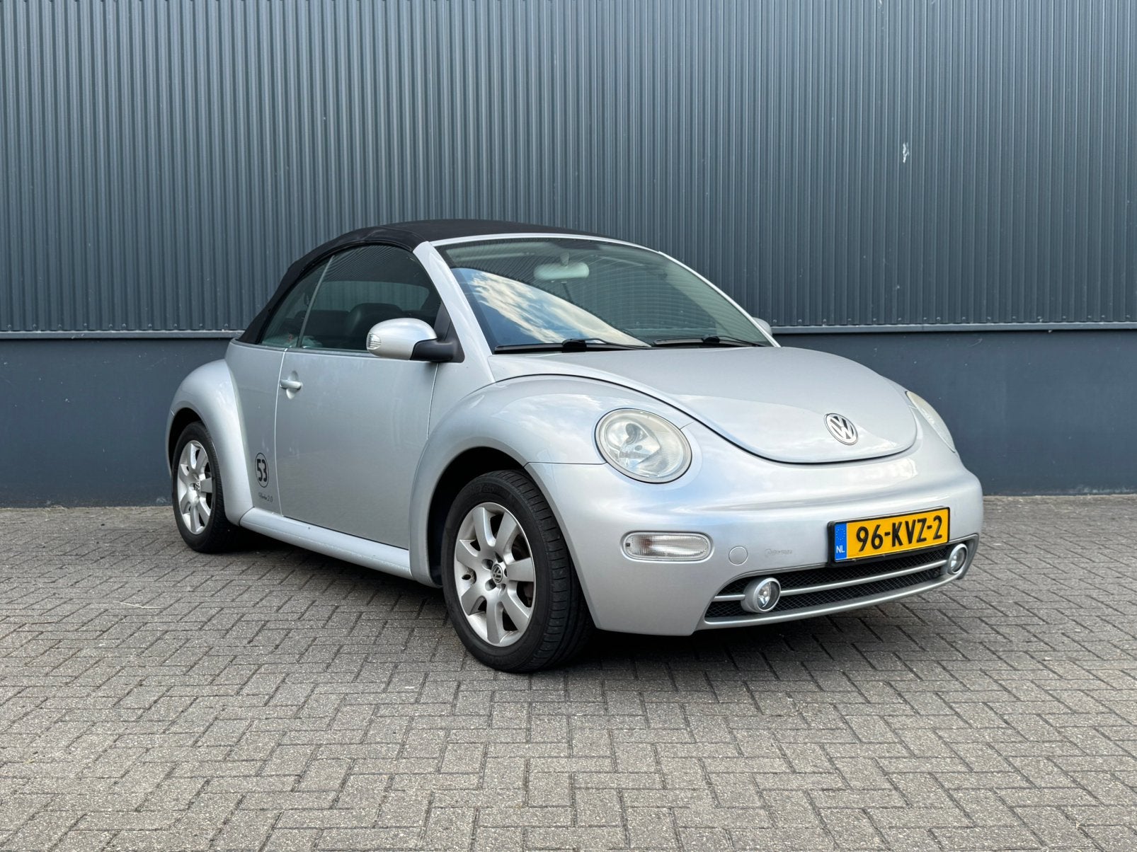 Volkswagen Beetle 2.0 Highline Cabriolet, Voorwielaandrijving, 4 cilinders, 1299 kg, Leder