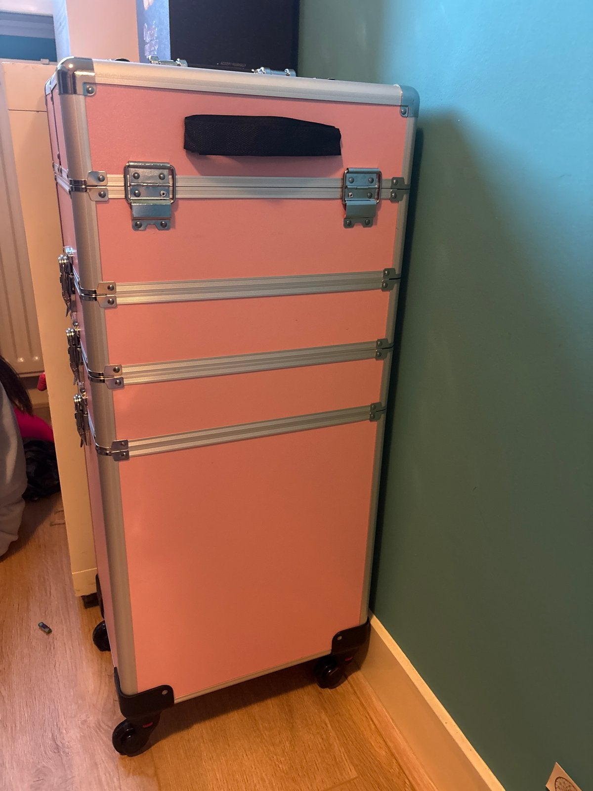 Roze Aluminium Cosmetica Koffer Trolley - Make-up & Visagie, Nieuw, Ophalen of Verzenden, Roze, Met slot
