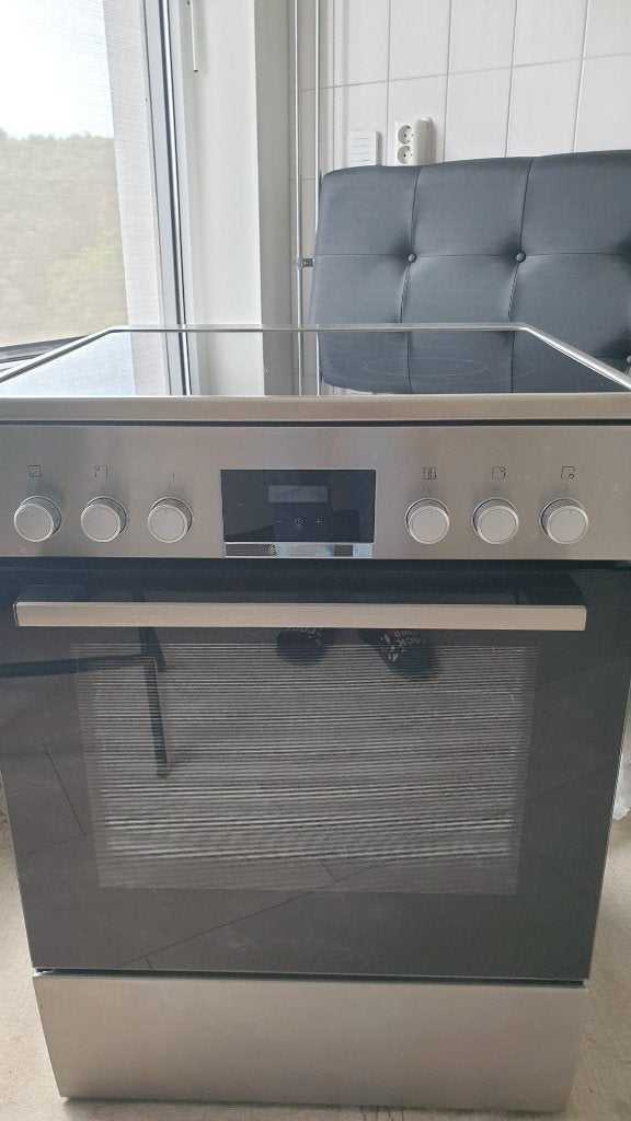Fornuis BOSCH keramisch RVS, Huis en Inrichting, Ophalen, Minder dan 50 cm, Zo goed als nieuw, Minder dan 100 cm