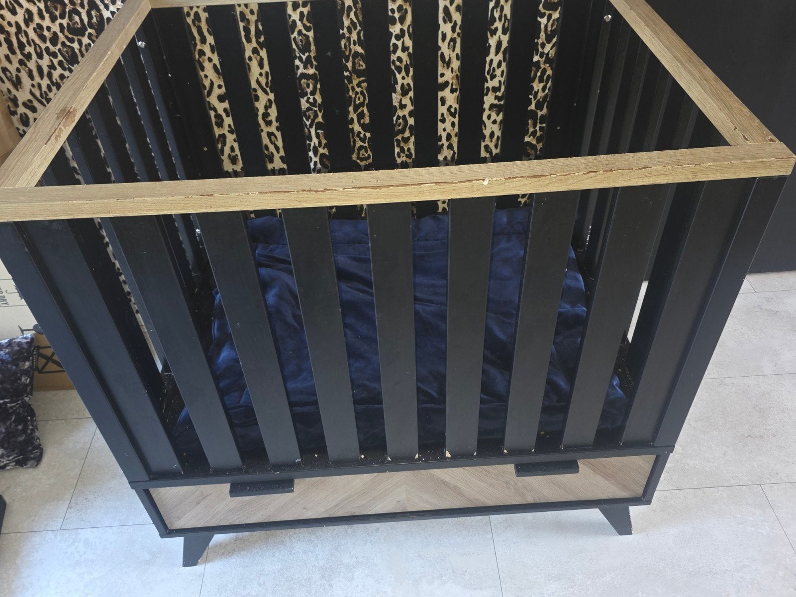 Interbaby baby box met lichte beschadigingen, Kinderen en Baby's, Boxen, Ophalen, Gebruikt, Vierkant, Lade