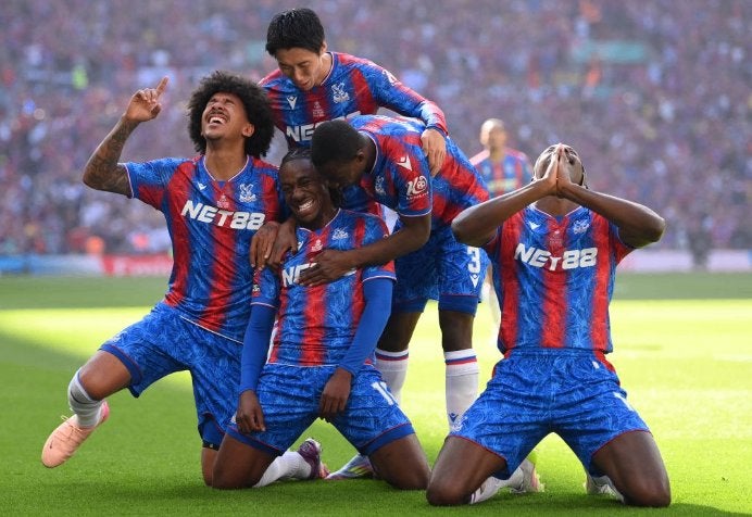 Tickets te koop voor de thuiswedstrijden van Crystal Palace, Tickets en Kaartjes, Drie personen of meer, September