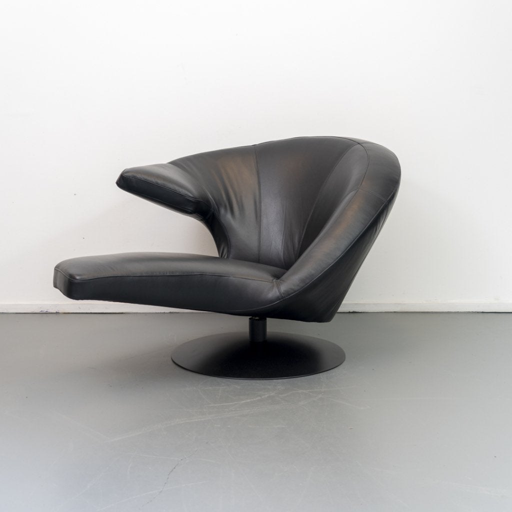 1x Leolux Parabolica Fauteuil Links Zwart Leer - Zwart Frame, Niet ingevuld, 125 tot 150 cm, Niet ingevuld, Ophalen of Verzenden