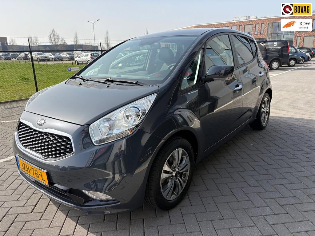 Kia VENGA 1.6 CVVT Dynamic plus camers 16 inch navigatie sto, 15 km/l, Gebruikt, 4 cilinders, Leder en Stof