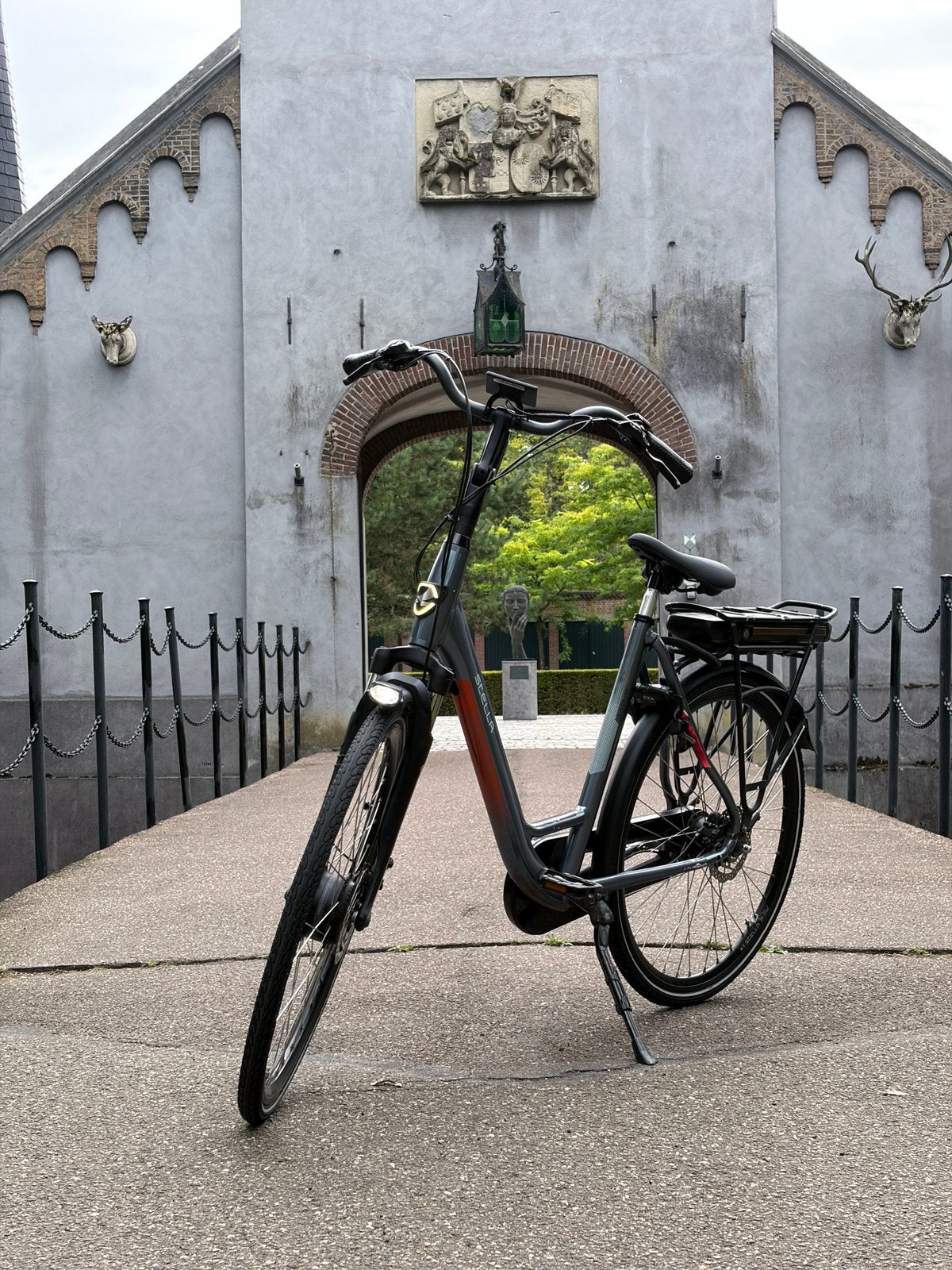 Stella Livorno E-bike | 2 accu’s + 2 opladers, Ophalen, Zo goed als nieuw, 51 tot 55 cm, 50 km per accu of meer