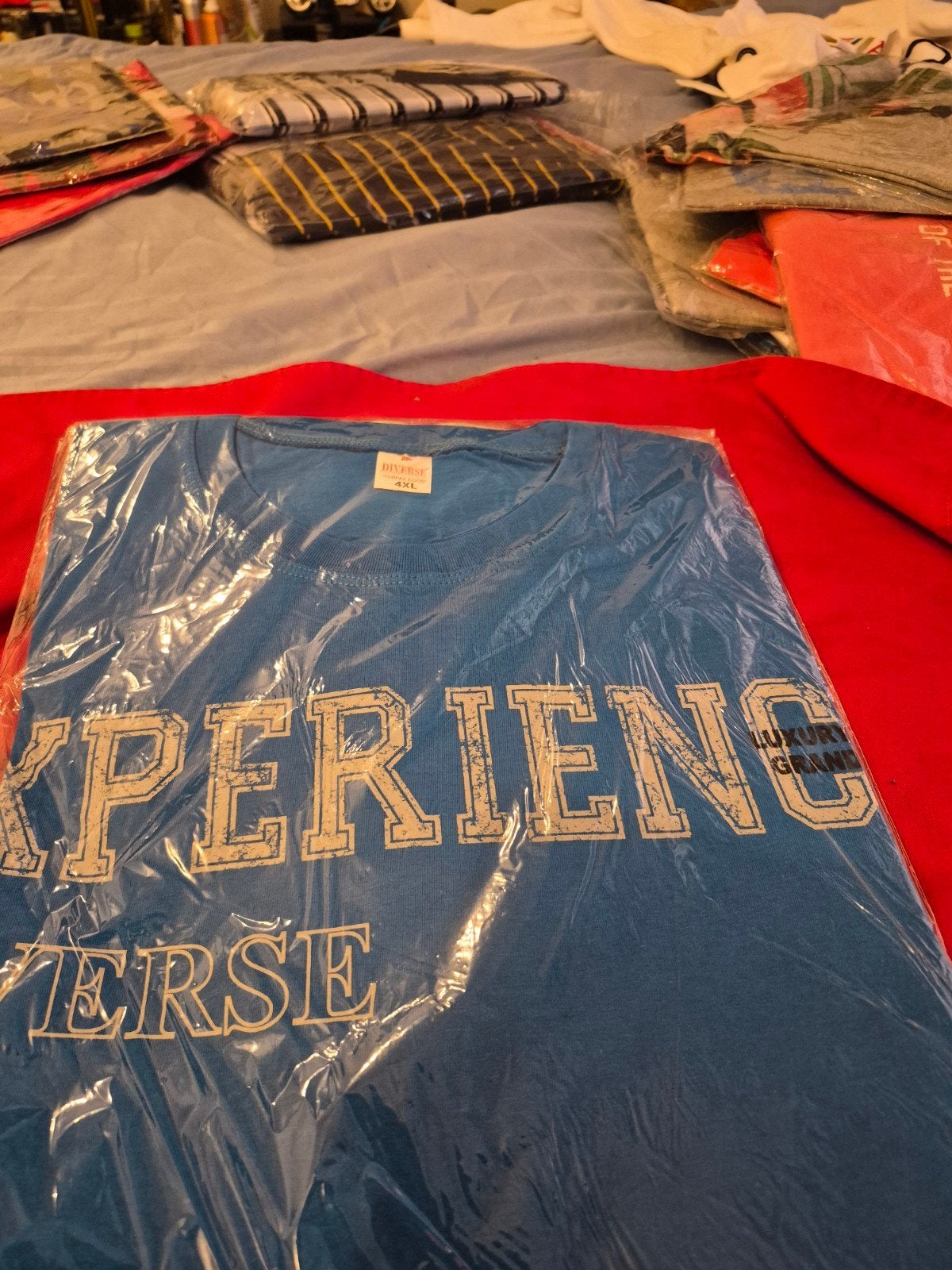 Nieuw T-shirt met print - Diverse maten, Ophalen of Verzenden