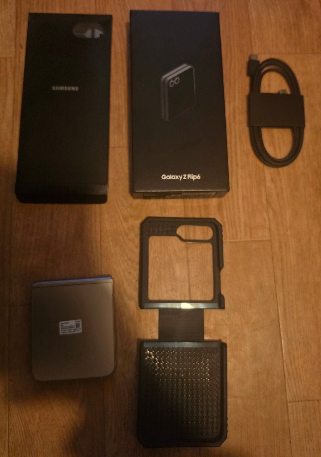 Foto 4 van Samsung Galaxy Z Flip 6 (512 GB) Z.G.A.N Inclusief Bon