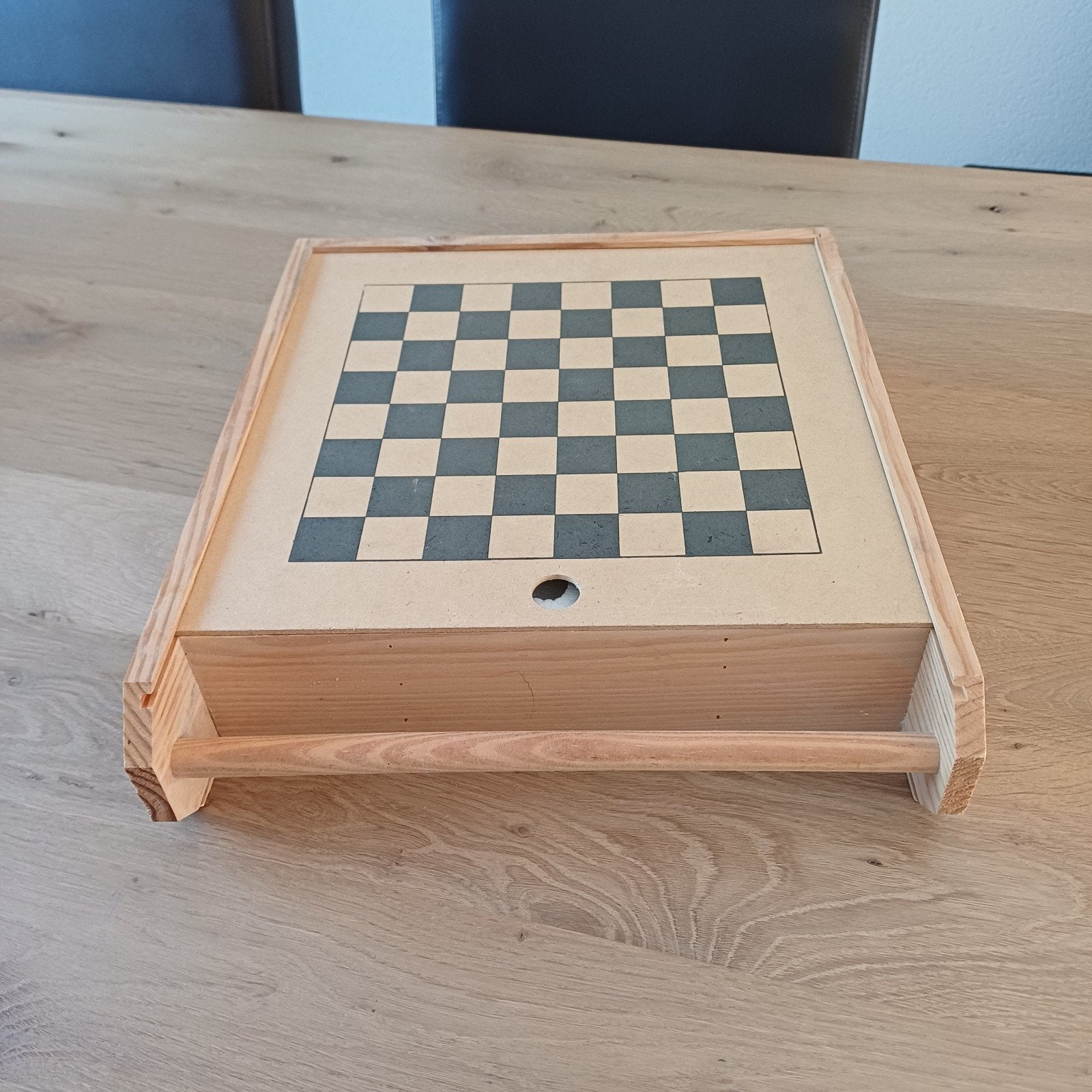 Te koop: Houten spellenkist-/koffer oa Schaken en Backgammon, Een of twee spelers, Ophalen, Gebruikt, Onbekend
