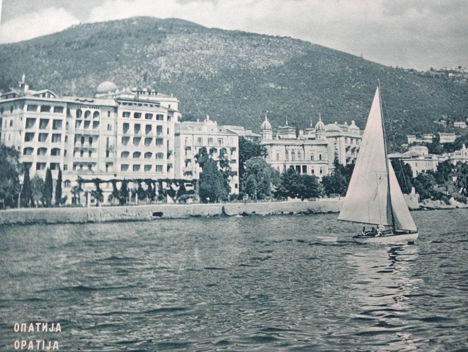 Fotoprent Opatija Kroatië Croatia Putnik, Ophalen of Verzenden, 1940 tot 1960, Gebruikt, Overige onderwerpen