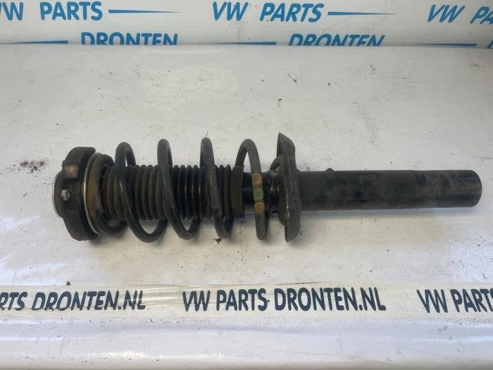 Schokdemper links-voor van een Volkswagen Passat, Gebruikt, -, -, -
