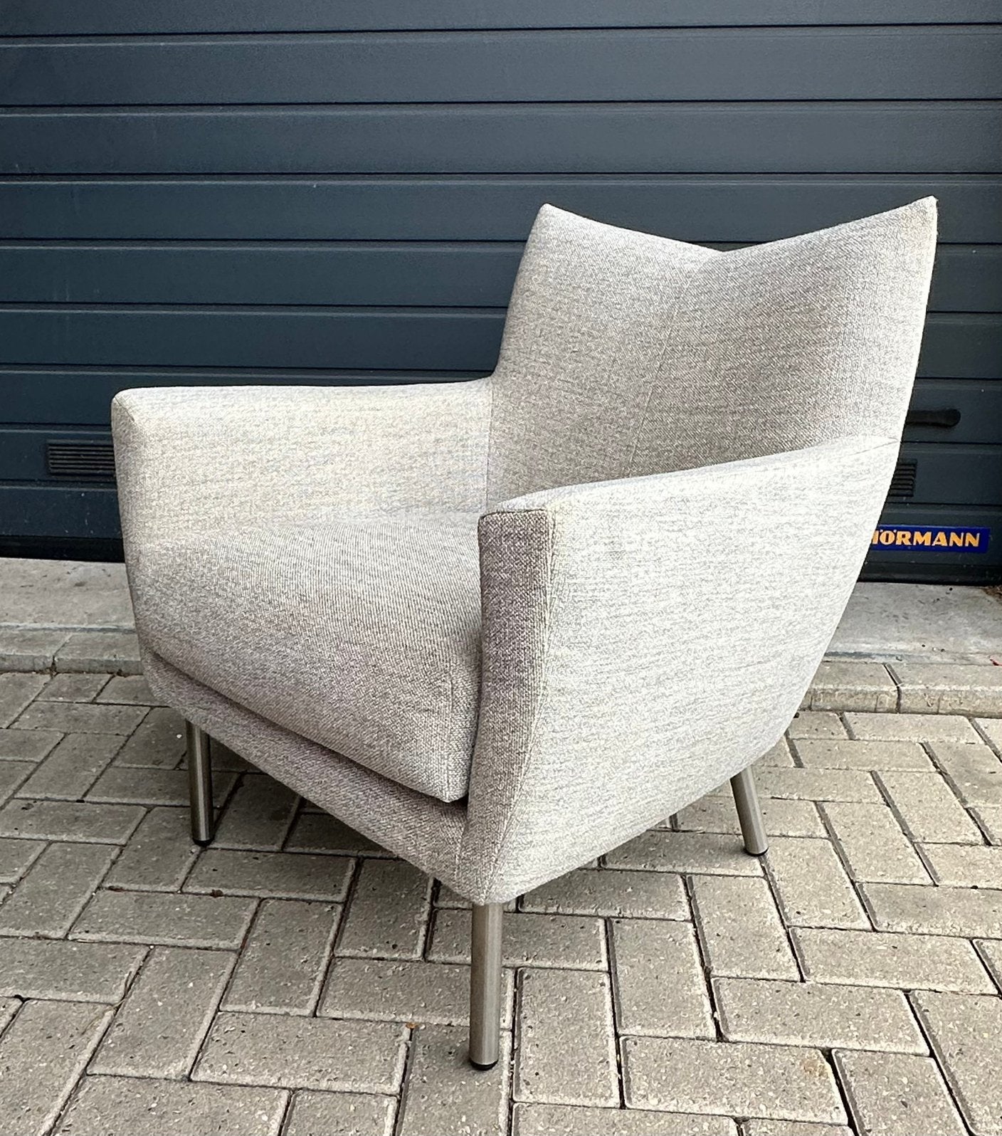 Design on Stock Toma lounge fauteuil, Ophalen, Zo goed als nieuw, 75 tot 100 cm, Stof
