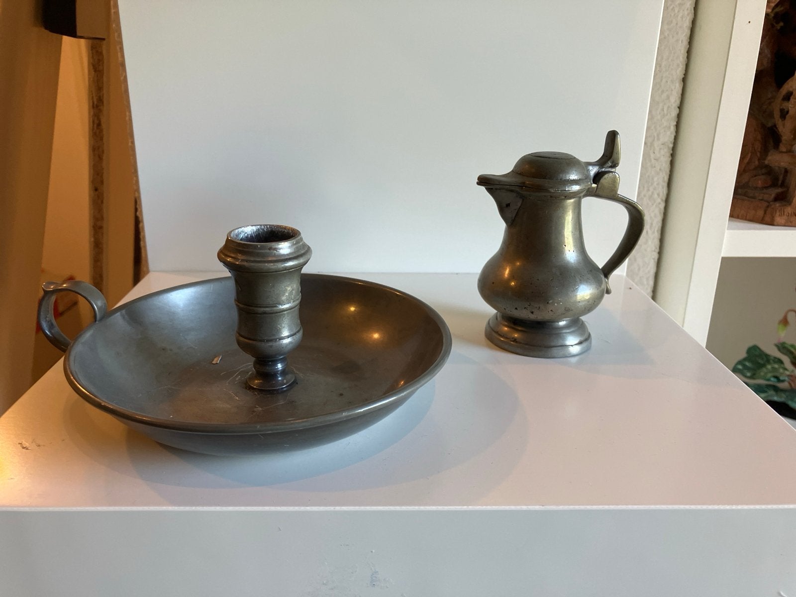 Antieke tinnen kandelaar en miniatuur kan, Ophalen, Overige materialen