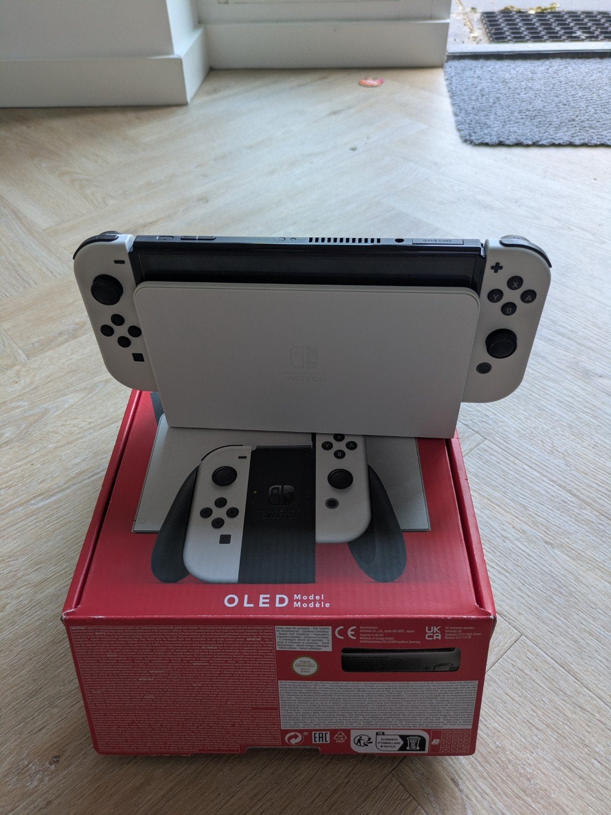 Nintendo Switch OLED met 2 controllers en accessoires, Spelcomputers en Games, Ophalen, Zo goed als nieuw, Met 2 controllers, Switch OLED