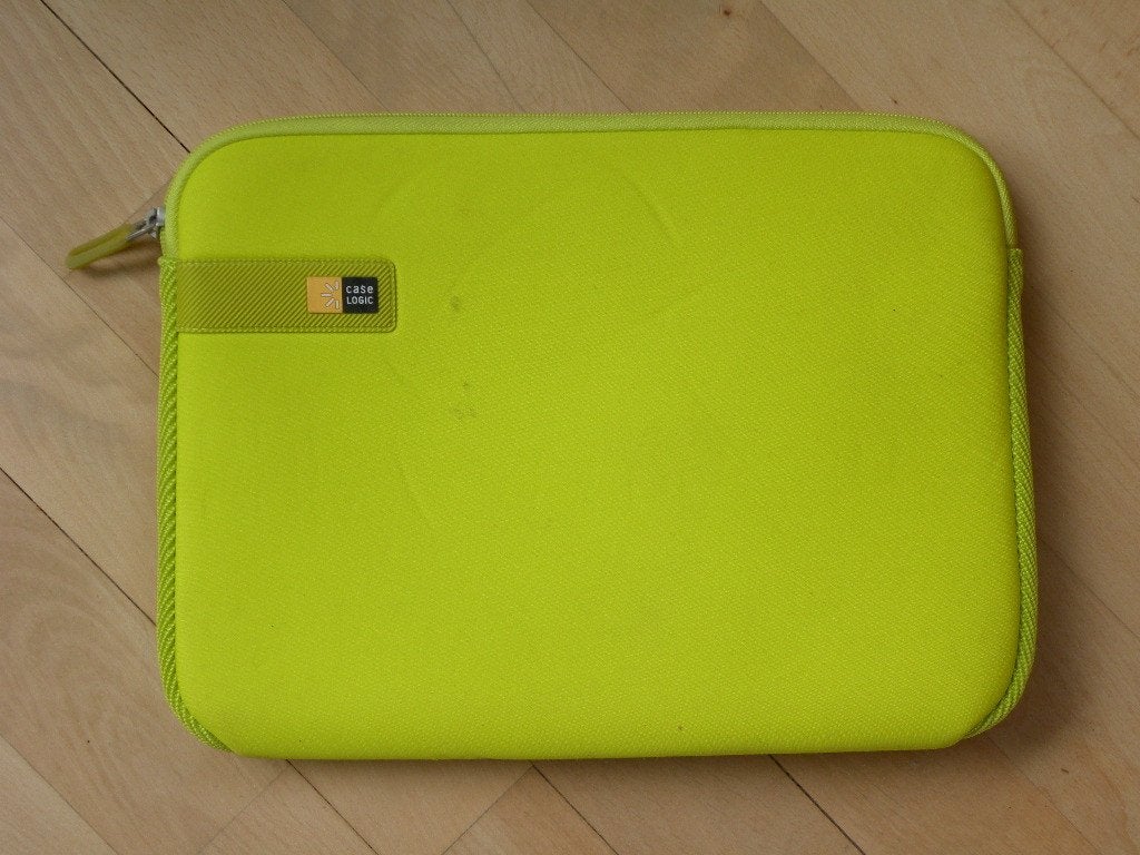 Laptopcover / -hoes. Knalgeel. Superleuk., Computers en Software, Laptophoezen, Ophalen of Verzenden, Zo goed als nieuw