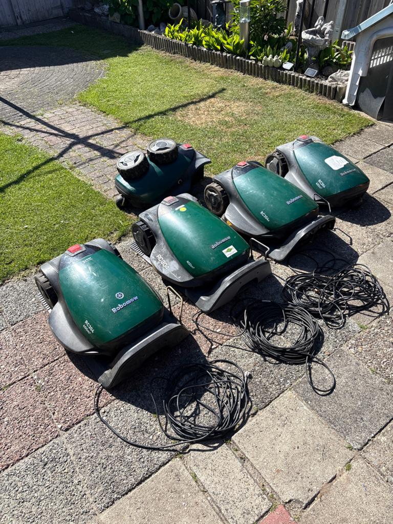 Robomow Robotmaaiers - Diverse Modellen en Jaren, Tuin en Terras, Grasmaaiers, Cirkelmaaier, Gebruikt, Accu-grasmaaier, Mulchfunctie