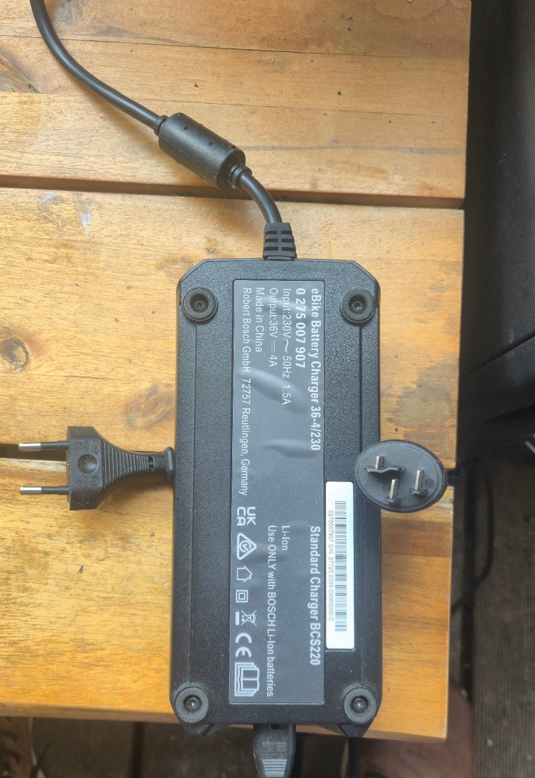 Bosch eBike Acculader 36V 4A - Standaard Lader BCS220, Fietsen en Brommers, Ophalen of Verzenden, Gebruikt