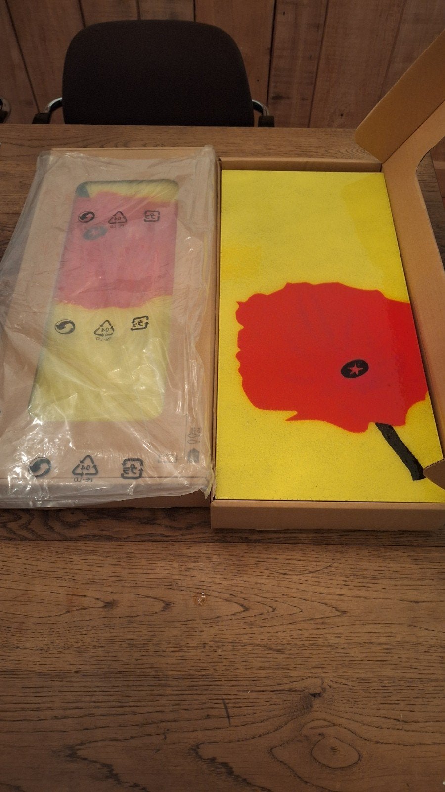 2 IKEA Gyllen wandlampen met rode bloem print, Led-lamp, E14 (klein), Ophalen of Verzenden, Zo goed als nieuw