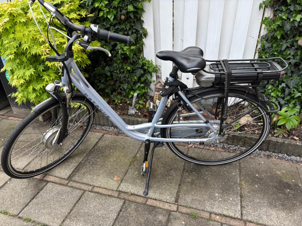 Dames fiets, Ophalen, Gebruikt, Minder dan 30 km per accu, Batavus