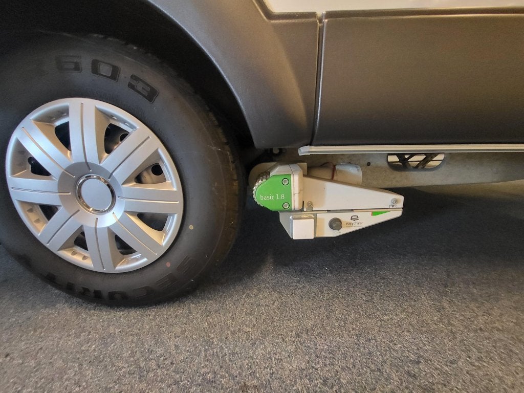 Adria Action 391 LH; nieuwstaat en super compleet, Caravans en Kamperen, Caravans, Tot en met 2, Bedrijf, 750 - 1000 kg, Adria