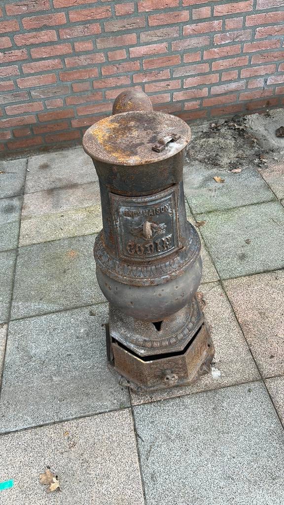 Antieke kachel, kolen en/of hout, Tuin en Terras, Tuinhaarden, Ophalen, Gebruikt