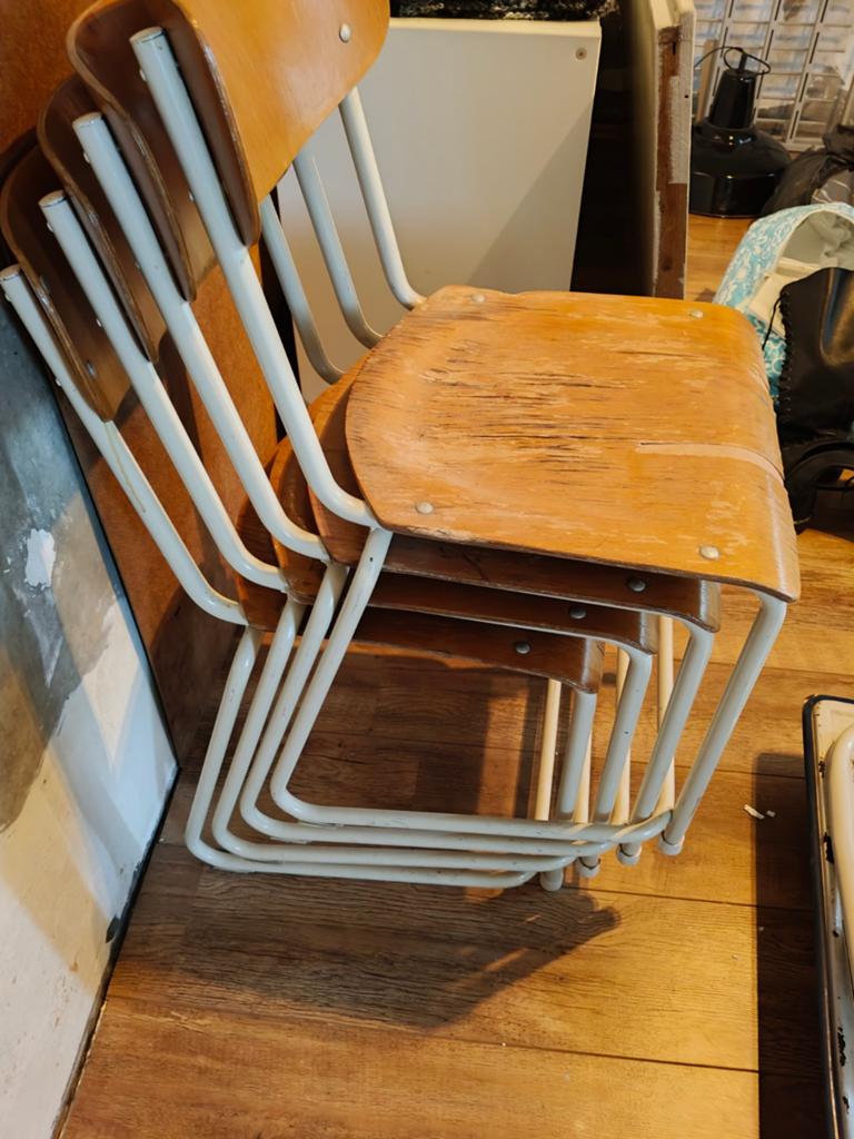 Oude schoolstoelen, Antiek en Kunst, Ophalen