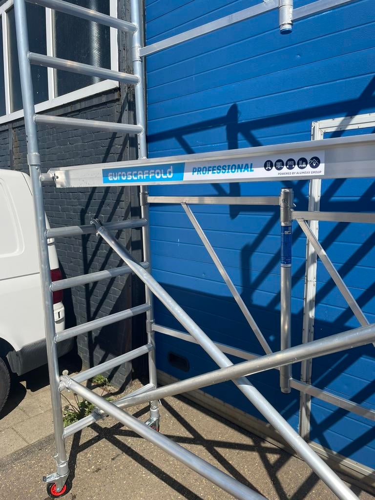Kamersteiger xxl Werkhoogte max 4,5 meter, Ophalen, Zo goed als nieuw, Rolsteiger of Kamersteiger