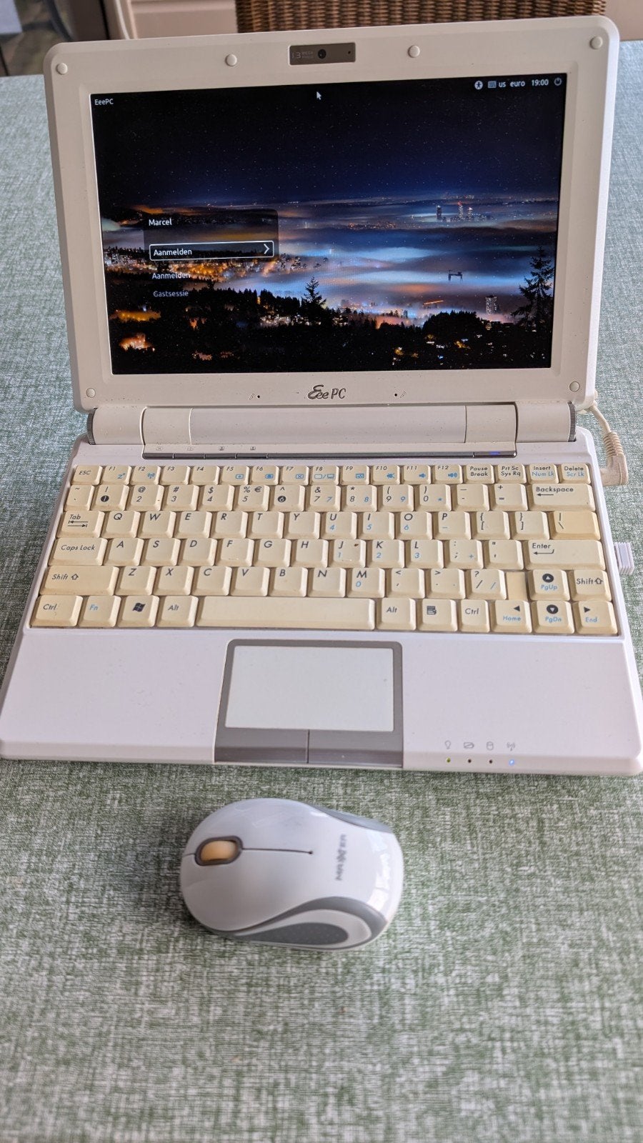 Asus Eee PC met Linux Mint - Compacte Netbook, Computers en Software, 160 GB HDD, Gebruikt, HDD, Qwerty