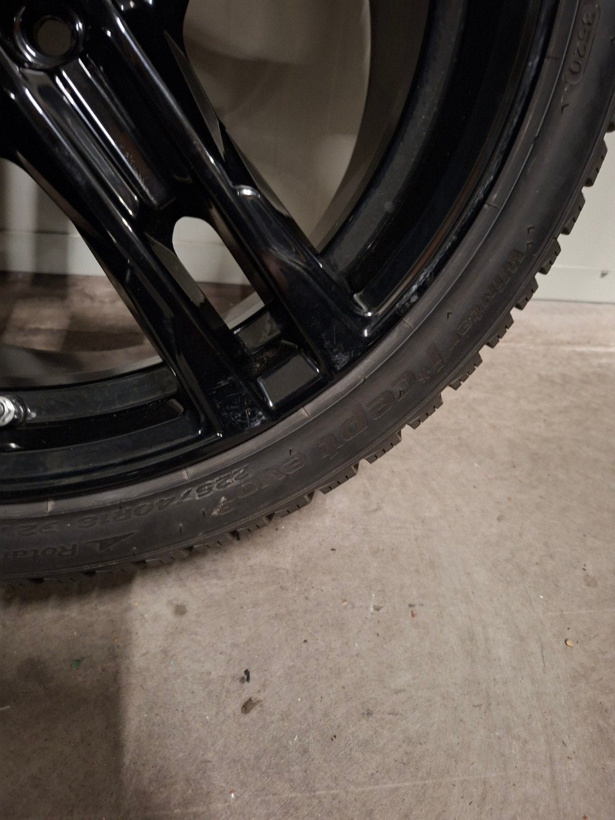 18' BMW 1 2 Serie Styling 819M Zwart met winterbanden, Auto-onderdelen, 18 inch, Banden en Velgen, Personenwagen, 225 mm