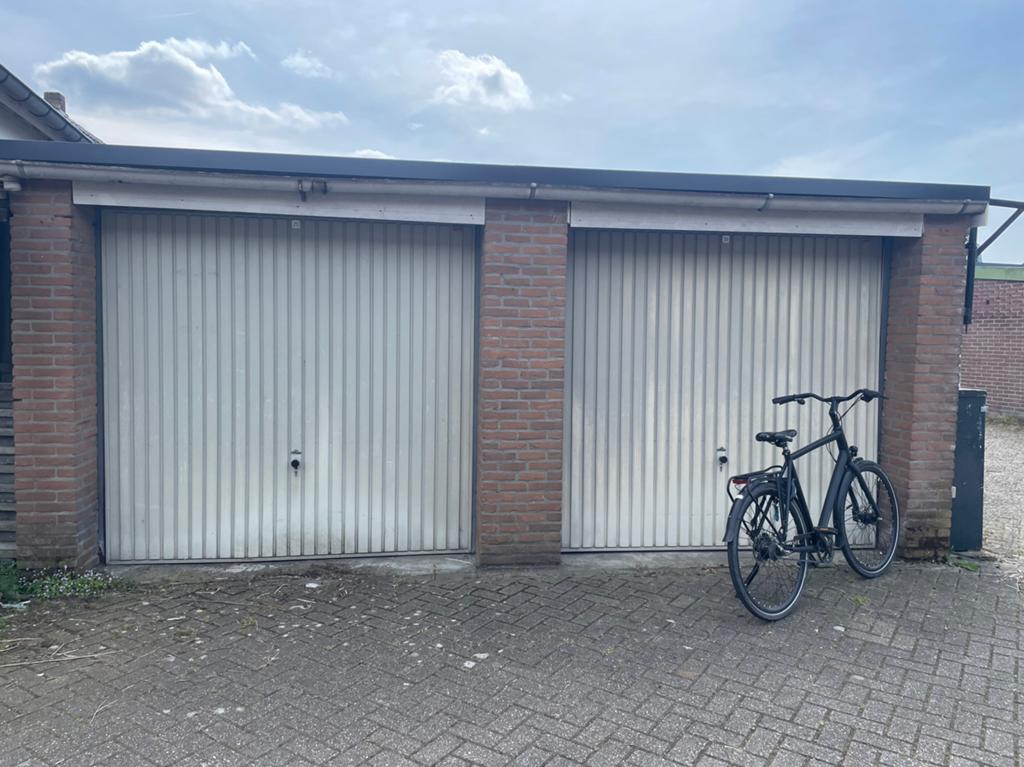 2 garageboxen te huur, opslagruimte, opslag, garage te huur, Doe-het-zelf en Verbouw, Ophalen, Gebruikt