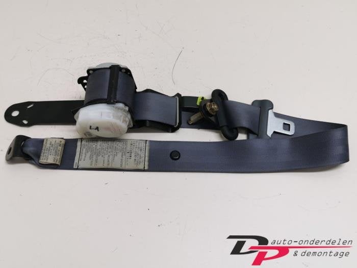 Veiligheidsgordel links-achter van een Daihatsu Young RV, Gebruikt, Daihatsu, -, -