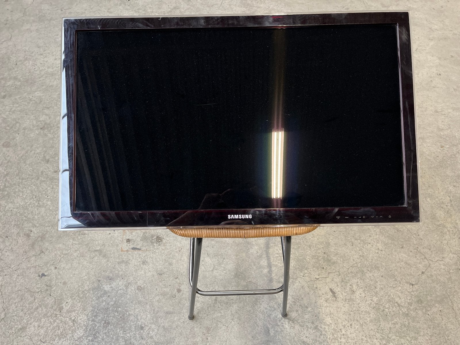 Samsung 32 inch TV met ophangbeugel, Samsung, Samsung, Email, Adres