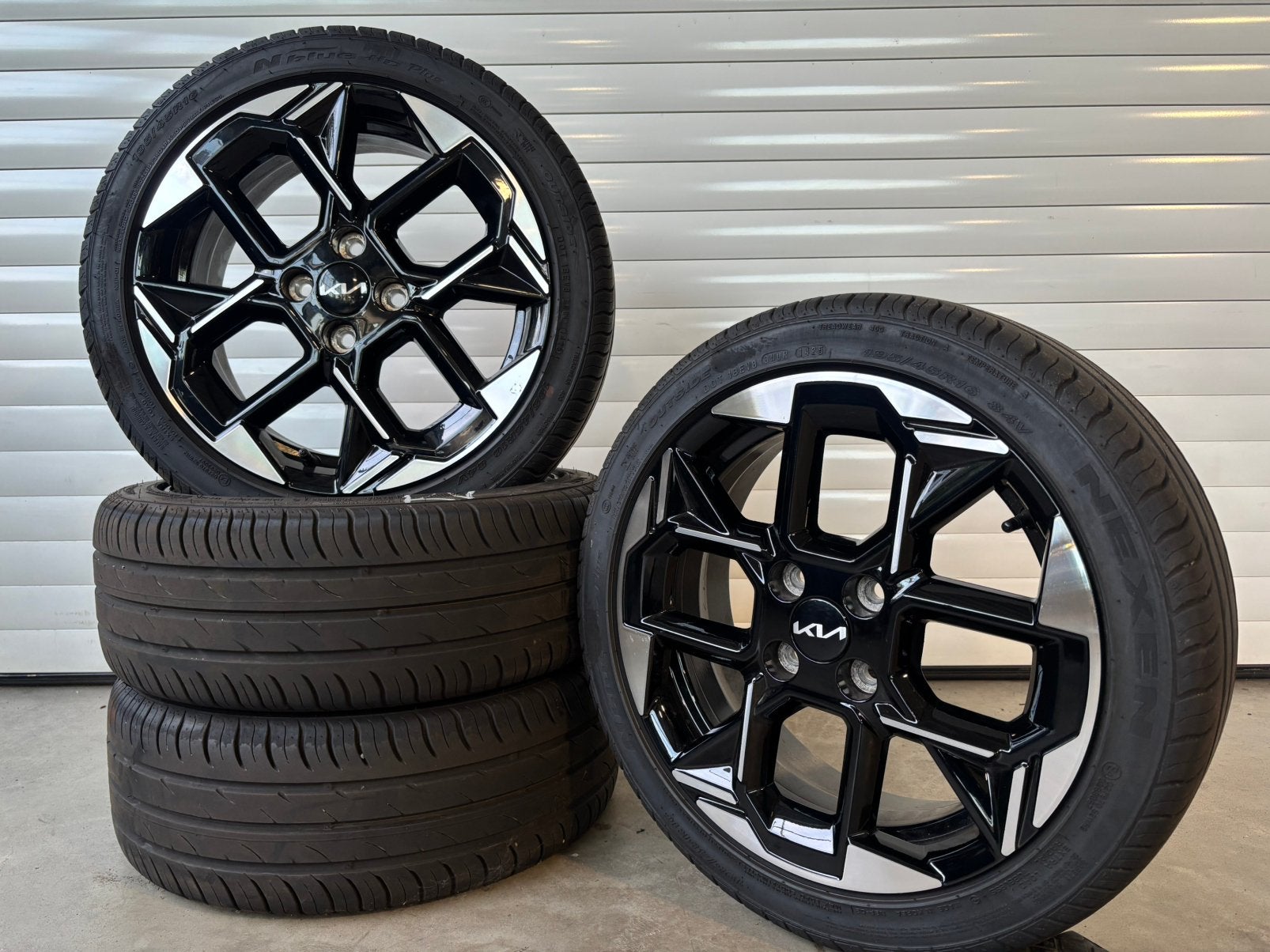 Kia Picanto Zomerset 195/45 R16 NEXEN N’Blue HD Plus, Auto-onderdelen, Ophalen, Gebruikt, 16 inch, Banden en Velgen