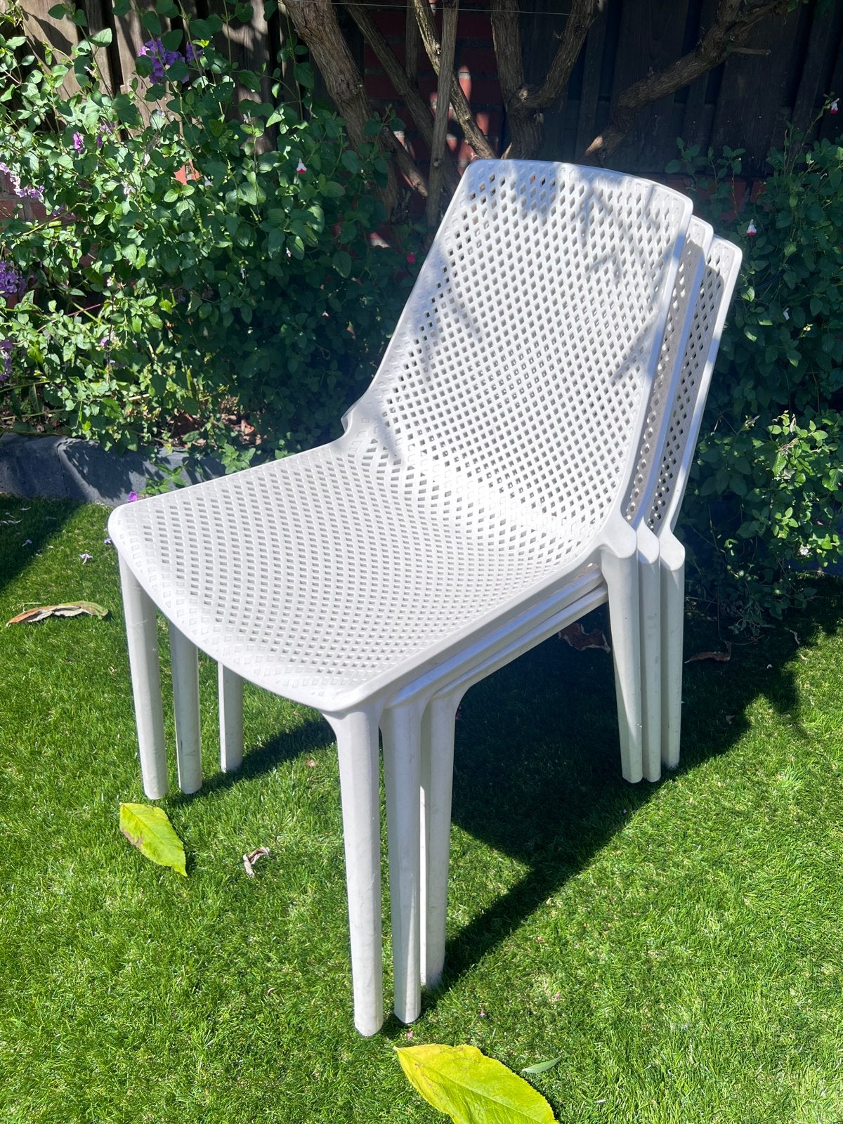 Witte stapelbare tuinstoelen, Tuin en Terras, Ophalen, Gebruikt, Kunststof, Stapelbaar