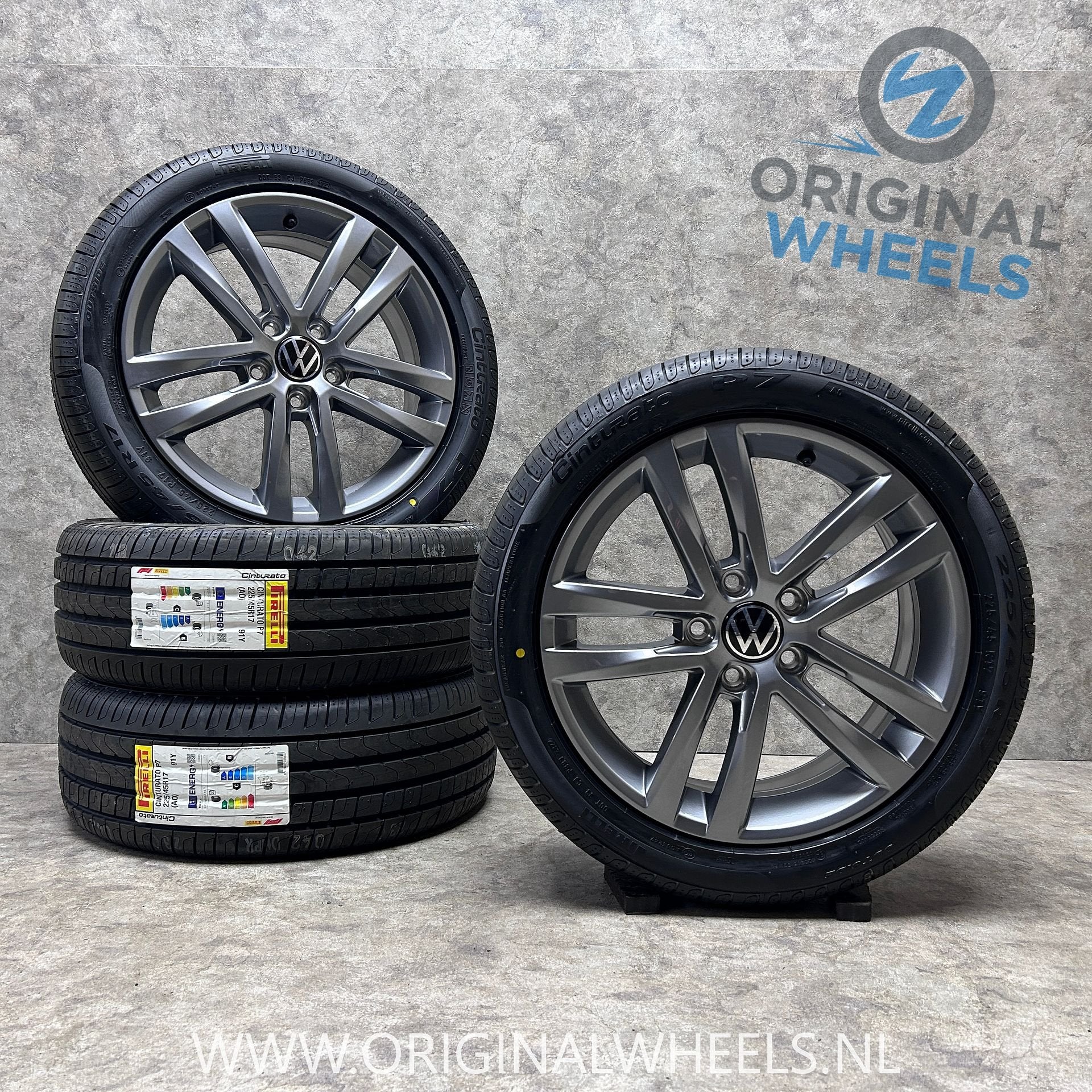 17 inch originele Salvador velgen + zomerbanden VW Golf, Gebruikt, -, -, Banden en Velgen