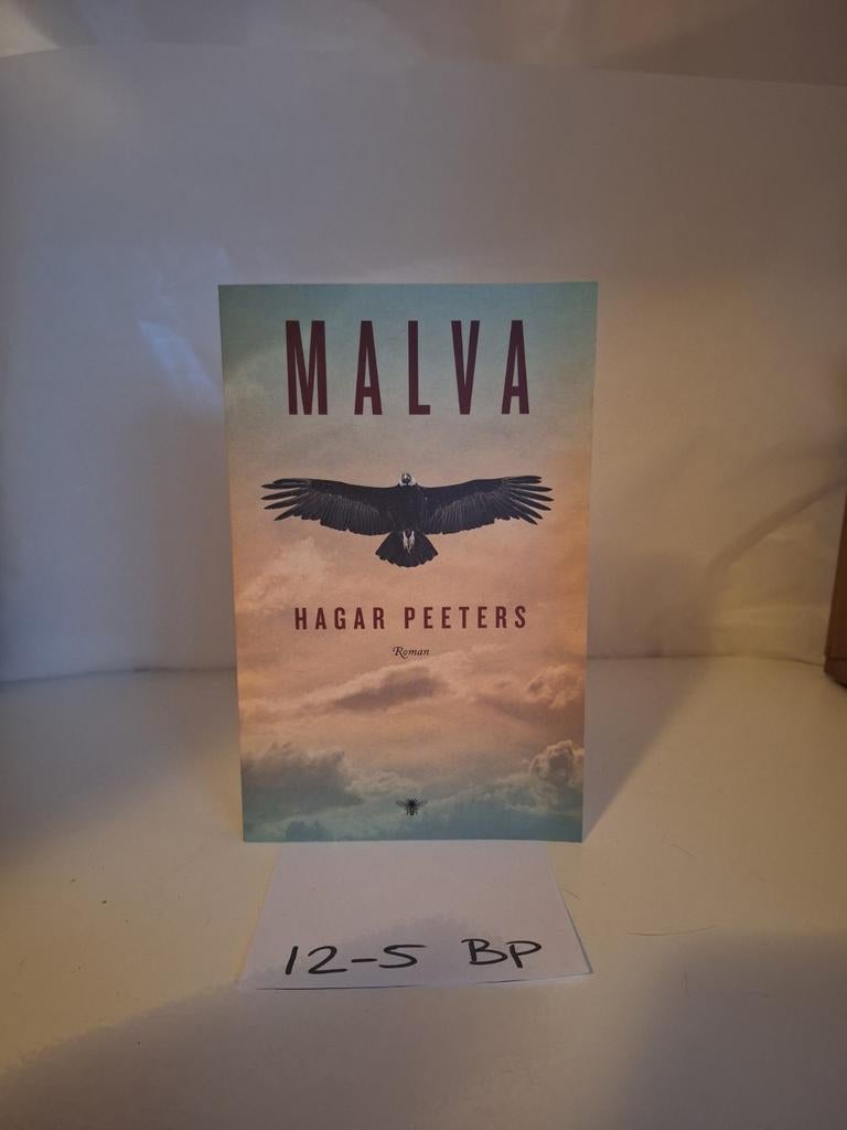 Malva - Hagar Peeters (Roman), Boeken, Romans, Gelezen, Nederland, Ophalen of Verzenden
