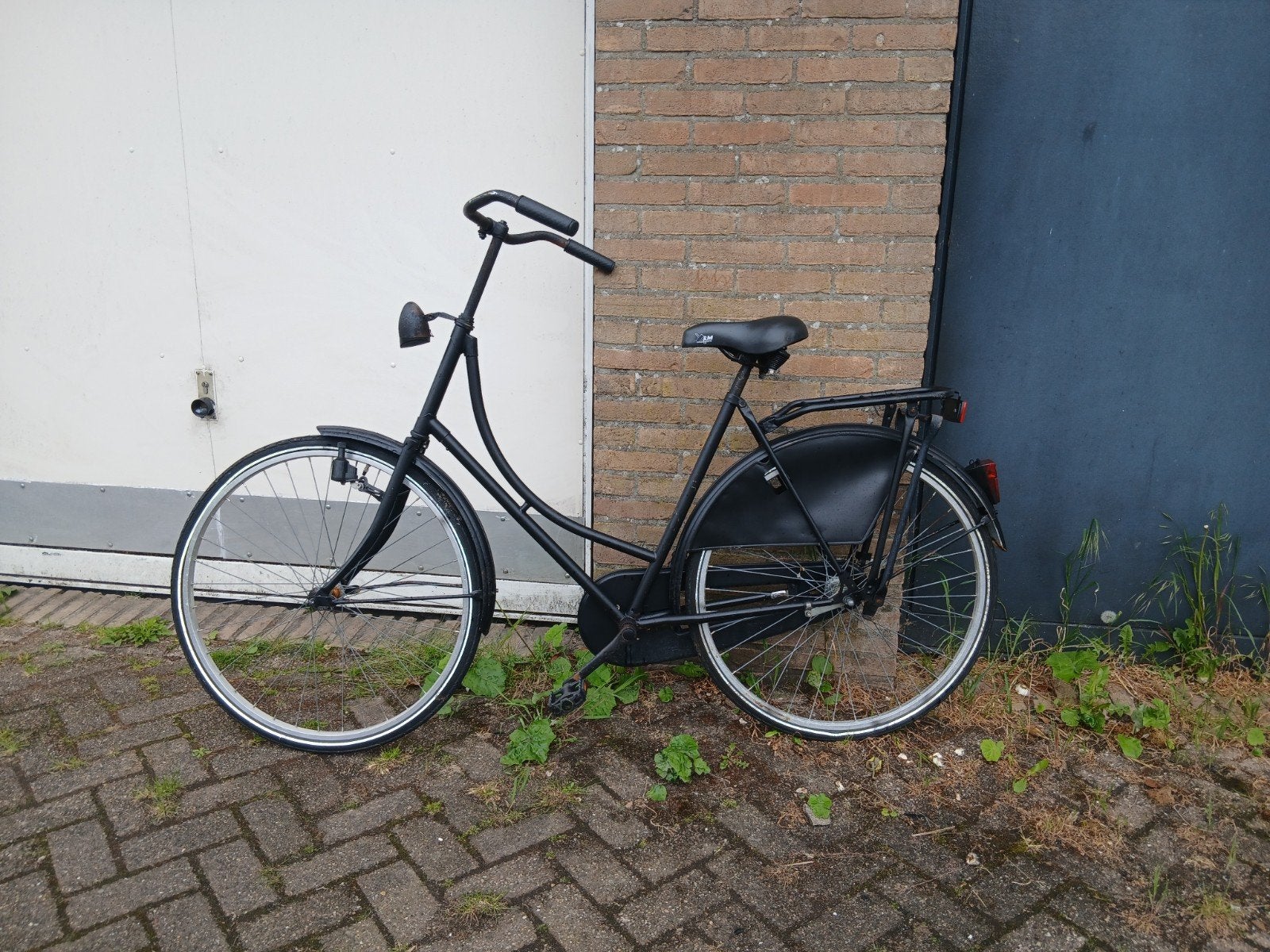 Zwarte Omafiets - Klassiek en Comfortabel, Fietsen en Brommers, 56 cm of meer, Ophalen, Gebruikt, Terugtraprem