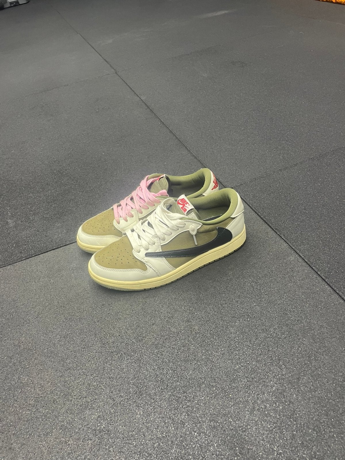 Travis scott medium olive 42, Ophalen of Verzenden, Zo goed als nieuw, Jongetje of Meisje, Schoentjes