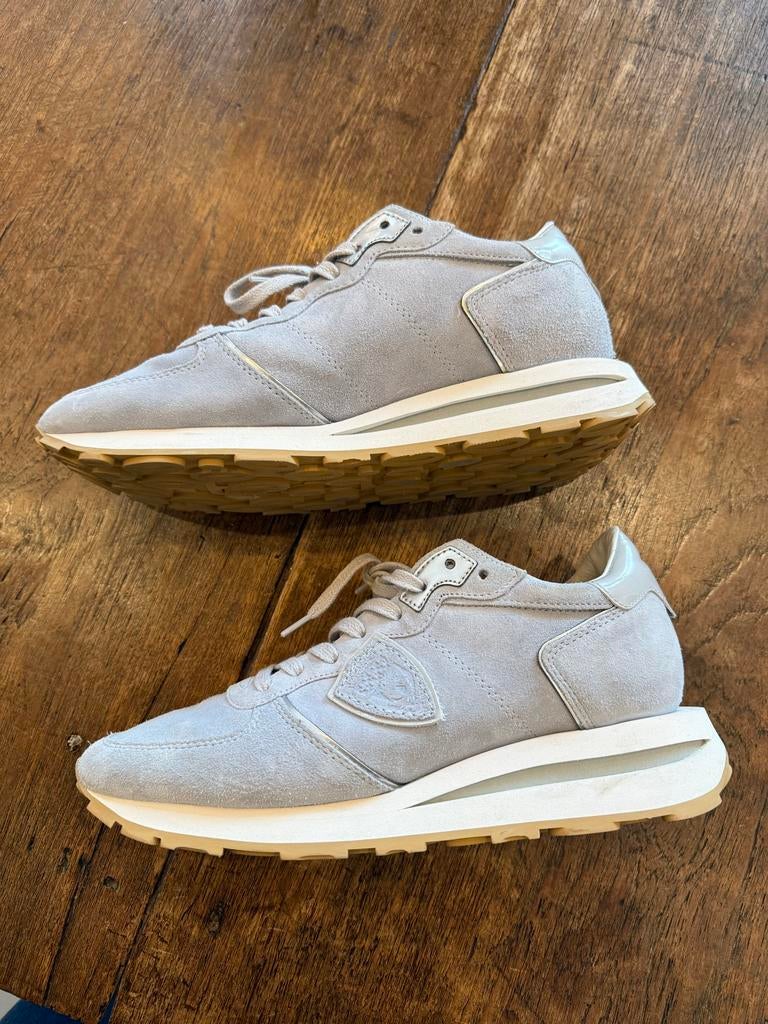Philippe Model sneakers maat 39, lichtblauw, z.g.a.n., Kleding | Dames, Ophalen of Verzenden, Zo goed als nieuw, Blauw, Sneakers of Gympen