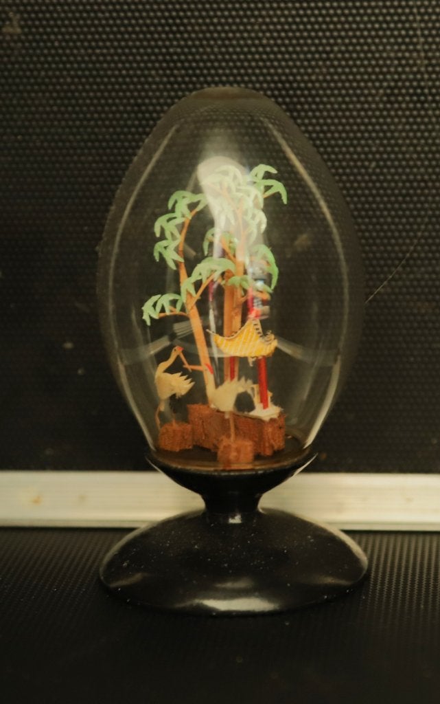 Miniatuurlandschapje in bol, Ophalen of Verzenden, Zo goed als nieuw, Kunststof, Oosters