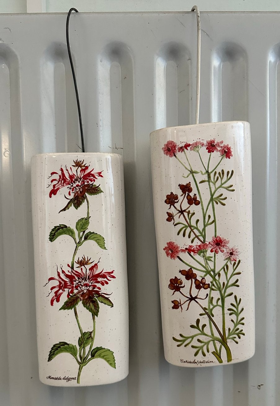 Diverse vintage radiatorbakjes met bloemmotief, Vintage, Gebruikt, Meerkleurig, Ophalen of Verzenden