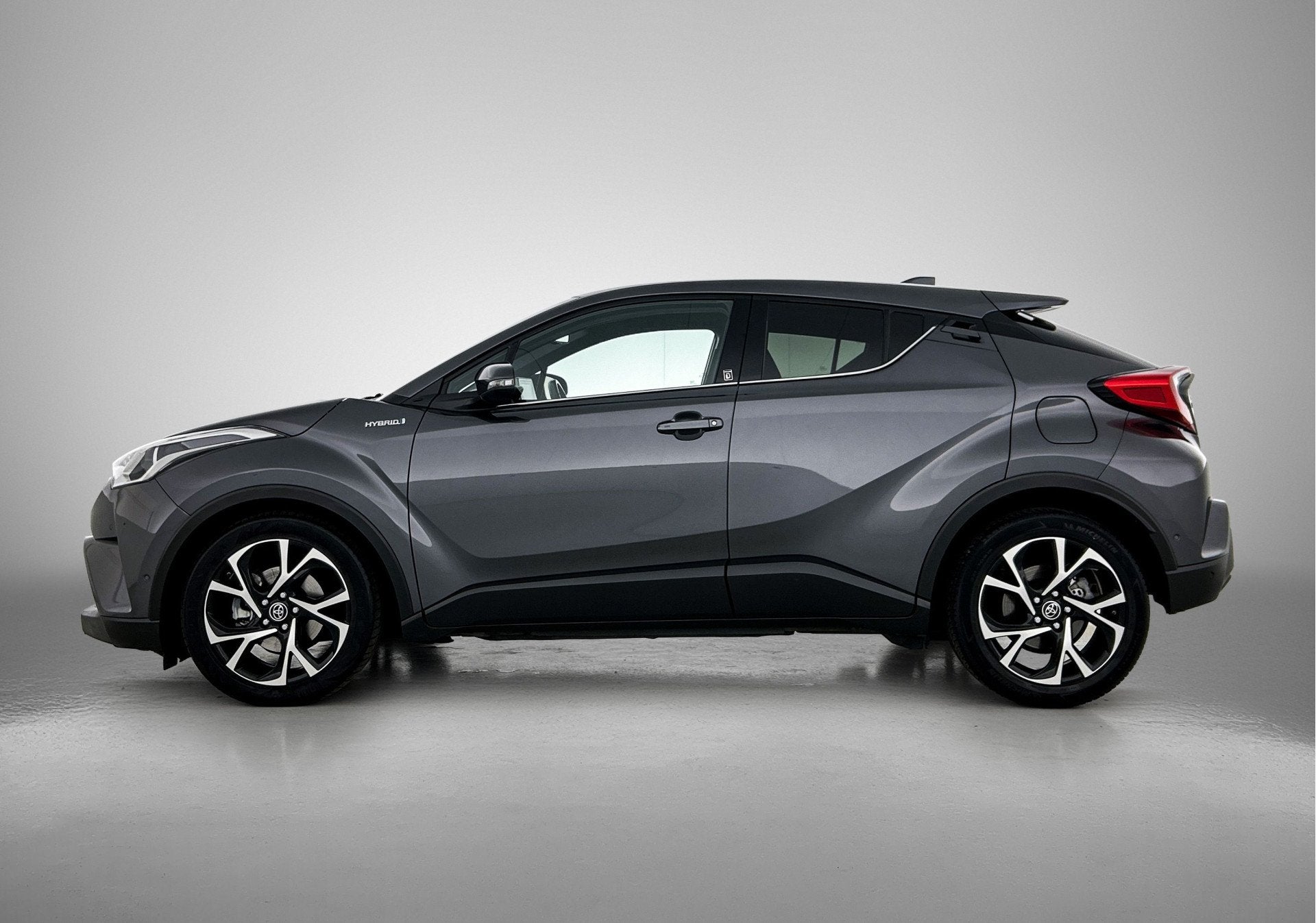 Toyota C-HR 1.8 Hybrid Style (bj 2019, automaat), Stof, 4 cilinders, 122 pk, 26 km/l
