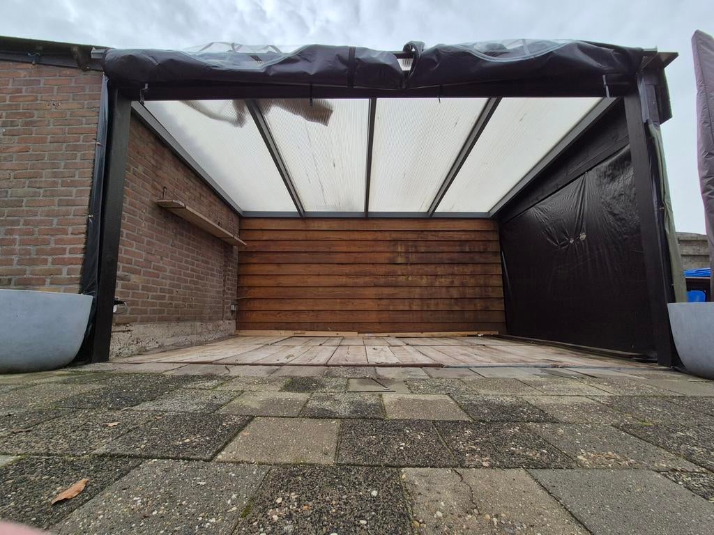 Polycarbonaat dak met aluminium strippen en houten frame, Tuin en Terras, Overkappingen, Ophalen