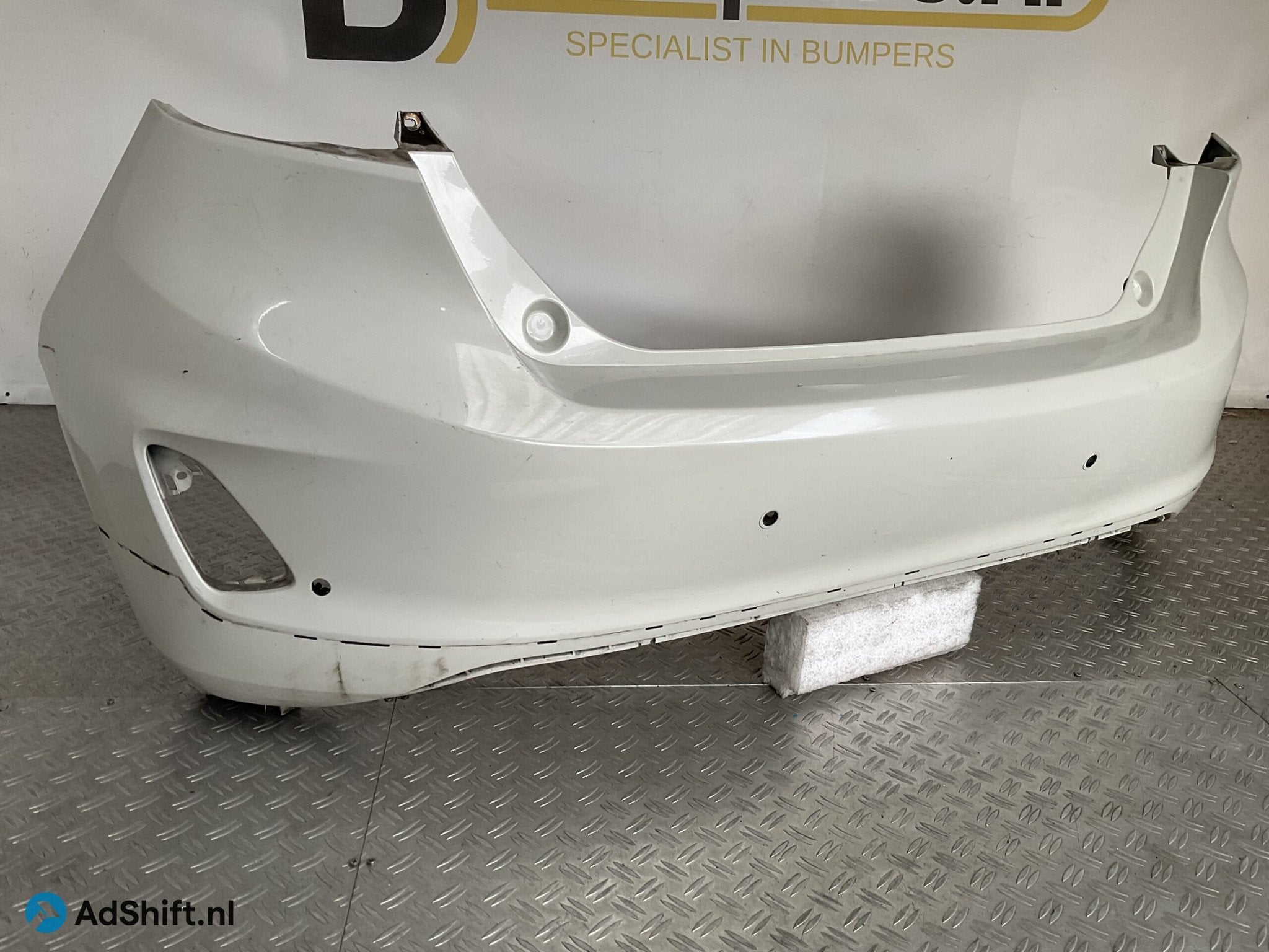 Bumper Ford Fiesta MK8 H1bb-17906-a1 Achterbumper F4-17109z, Auto-onderdelen, Bumper