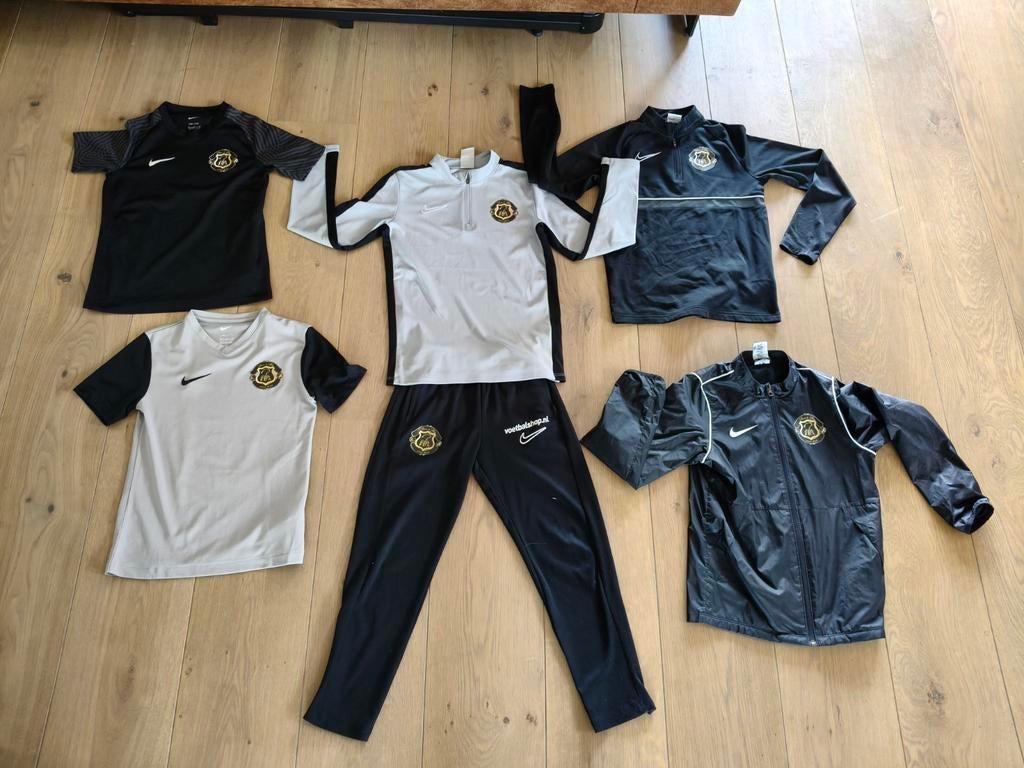 Nike Academy 6-delige Trainingsset 140, Ophalen of Verzenden, Zo goed als nieuw
