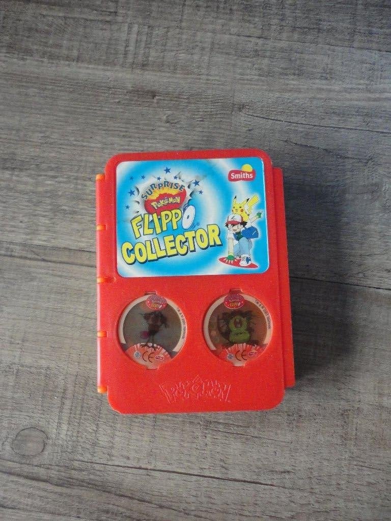 NETTE  POKEMON FLIPPO COLLECTOR //COMPLEET/1/45, Ophalen of Verzenden, Zo goed als nieuw, Overige typen